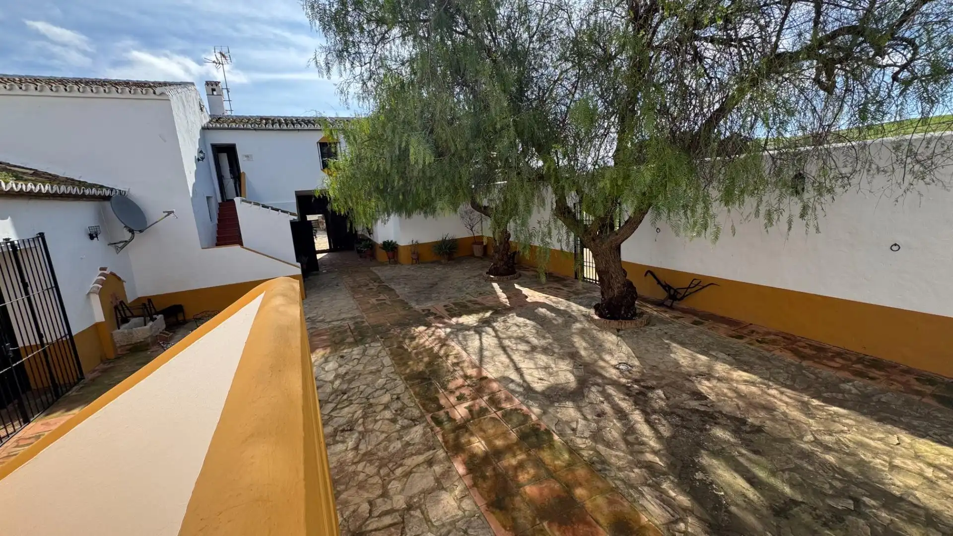 Jardín de Finca rústica en venta en Teba con Aire acondicionado, Jardín privado y Piscina