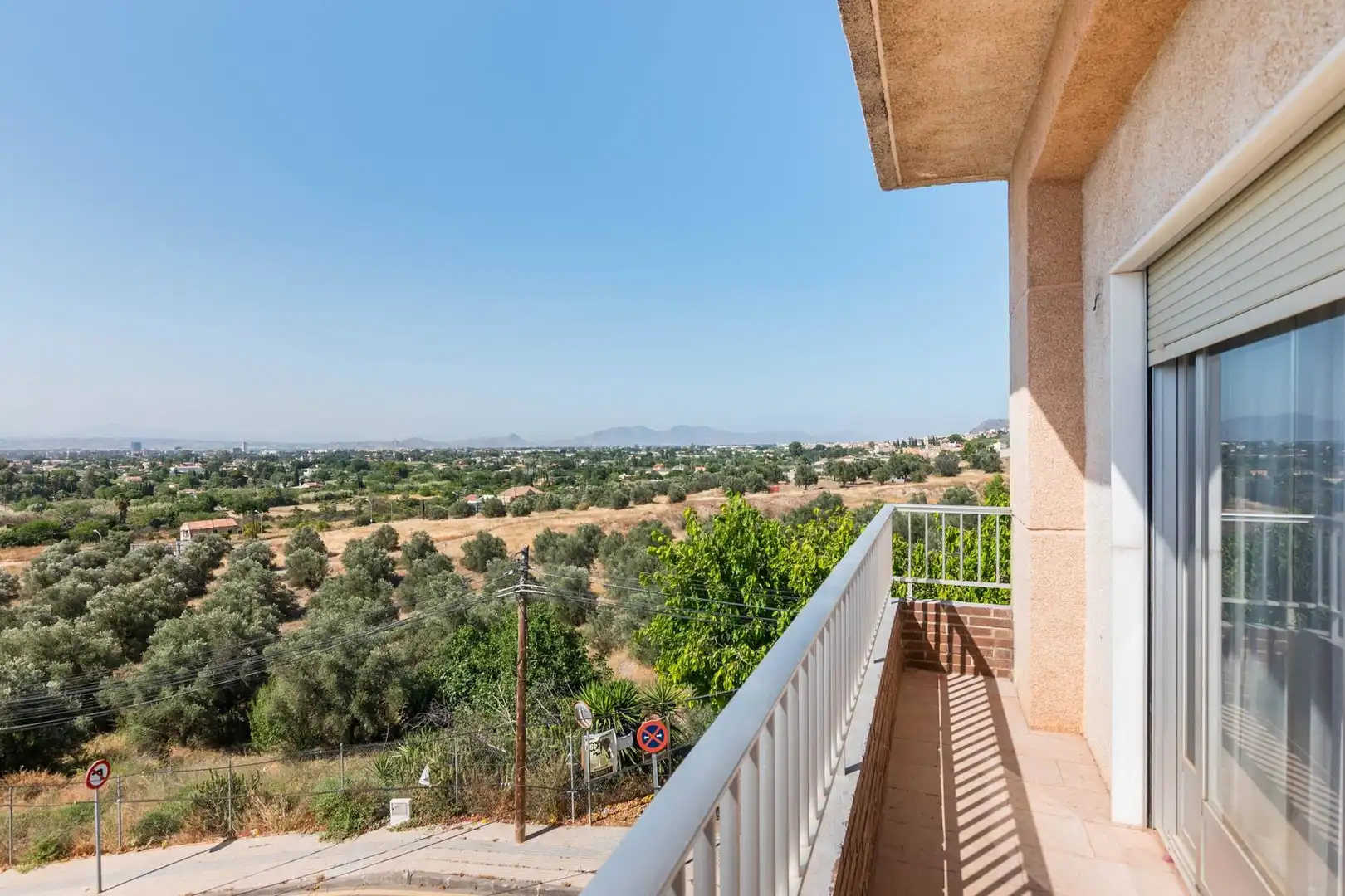 Balcony of Houses for sale in Murcia  with Air Conditioner, Terrace and Storage room
