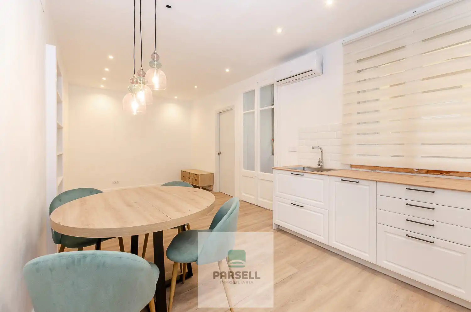 Cocina de Piso en venta en Barcelona con Aire acondicionado, Calefacción y Parquet