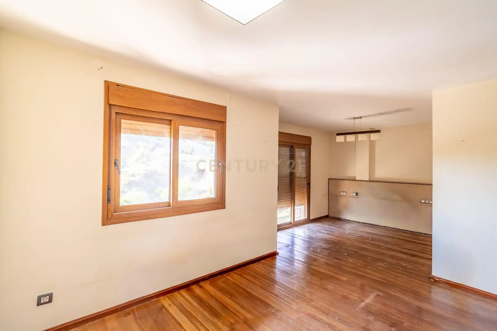 Houses for sale in Málaga  with Air Conditioner, Private garden and Storage room