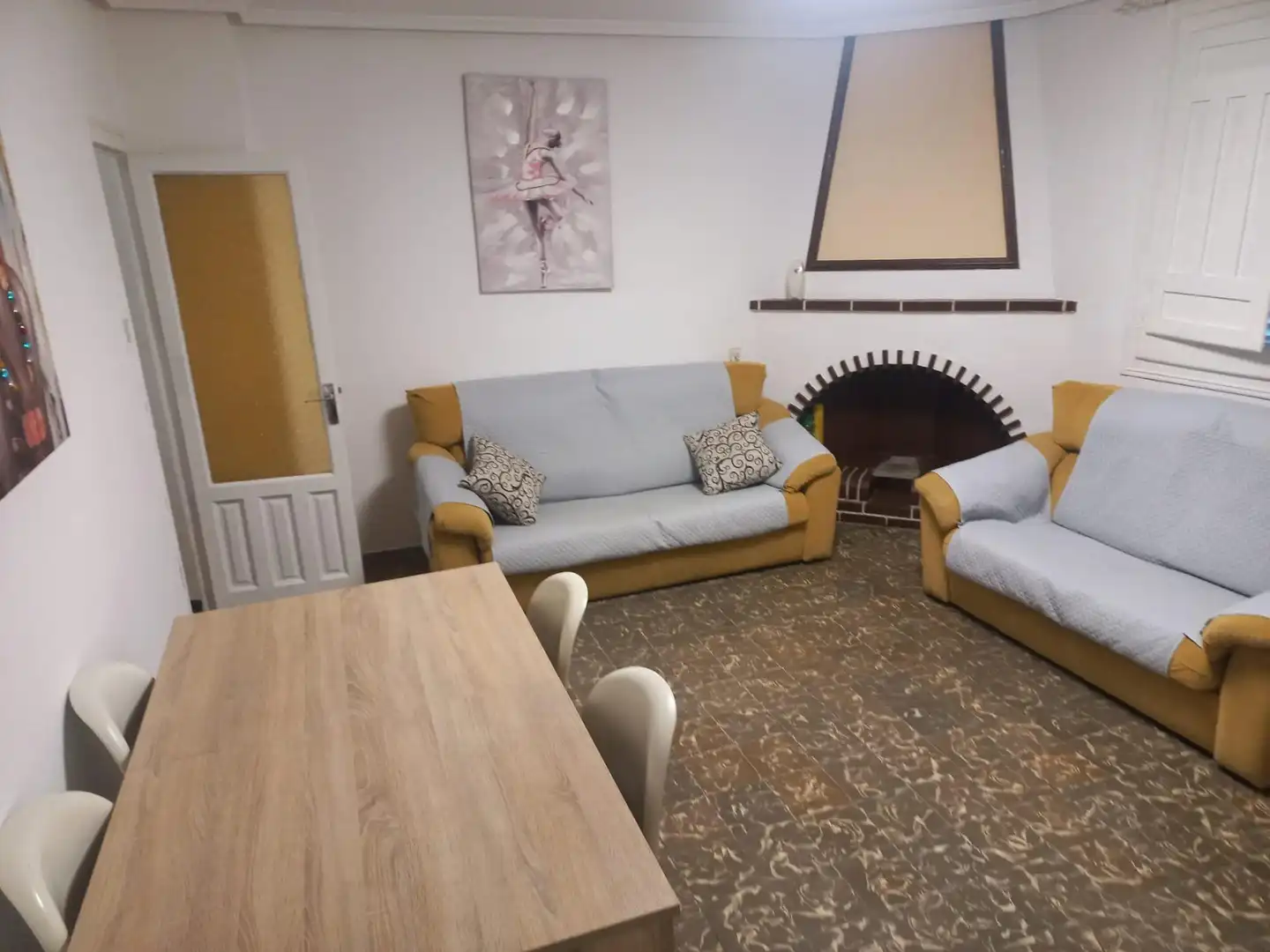 Living room of Flat for rent in Huesca  with Air Conditioner and Furnished