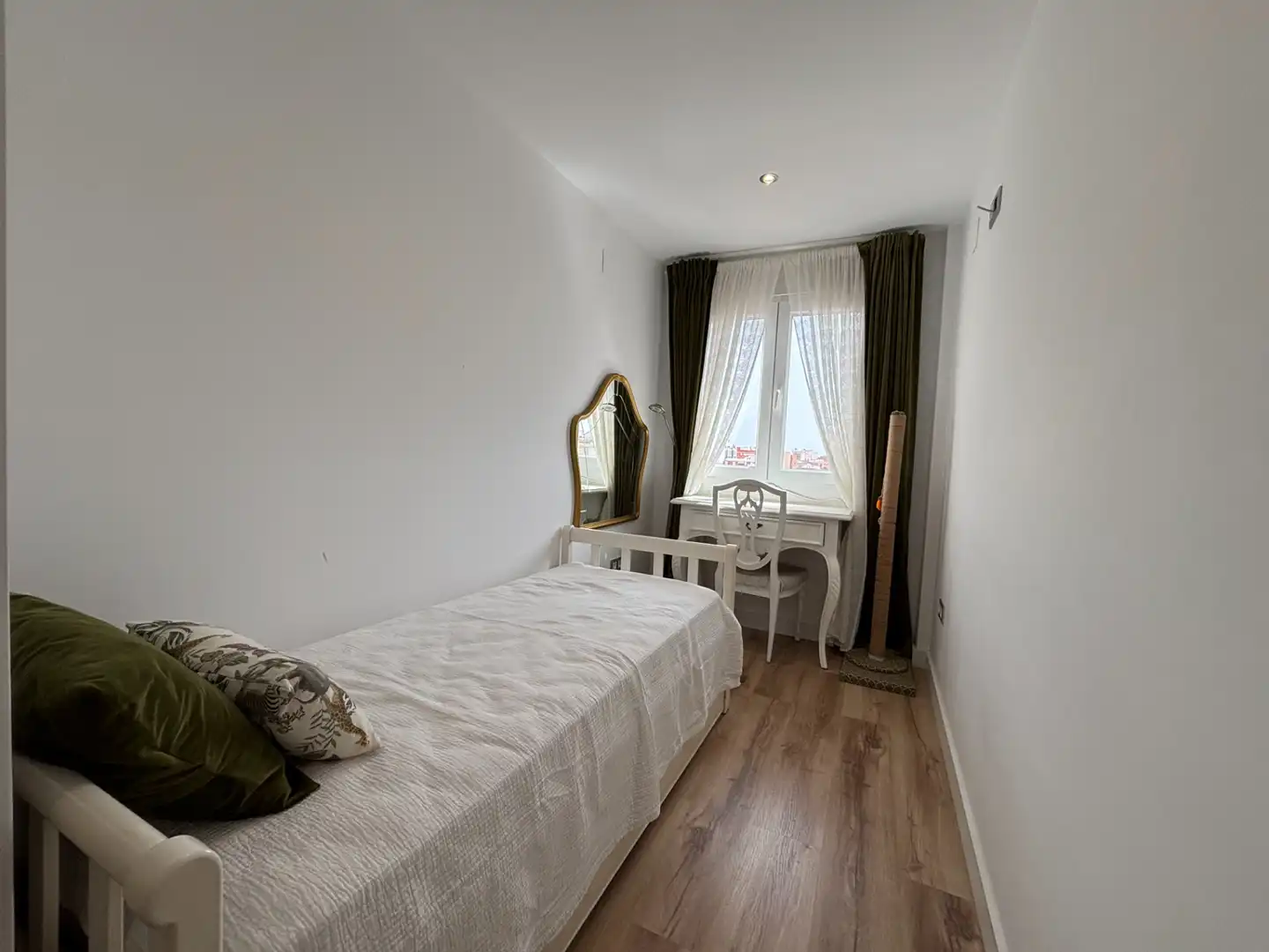 Bedroom of Flat for sale in Burriana / Borriana  with Air Conditioner, Storage room and Furnished