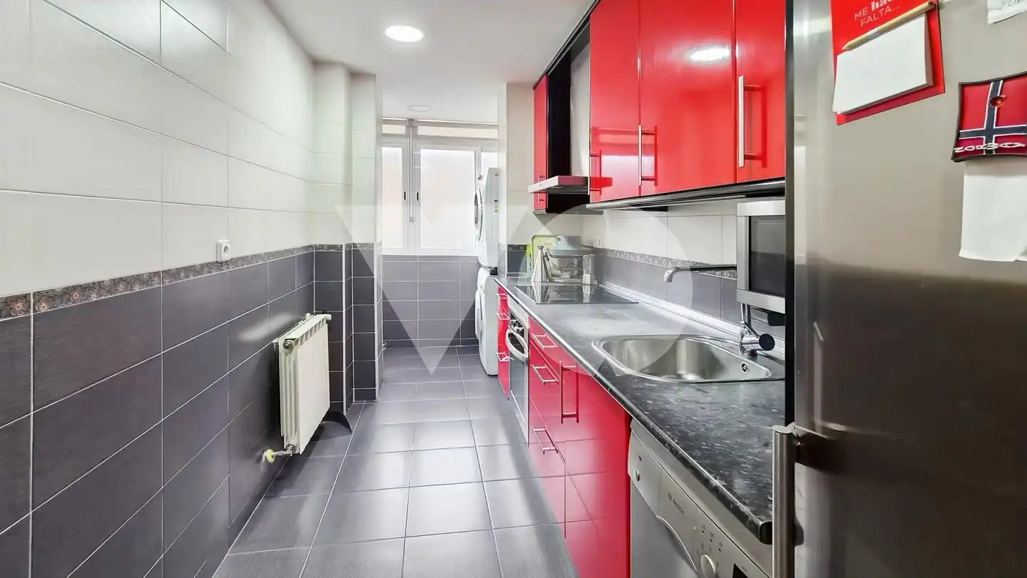 Kitchen of Flat for rent in Madrid  with Air Conditioner and Parquet flooring