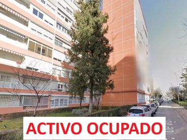 Flat with lift for sale in Plaza de Pontevedra 2