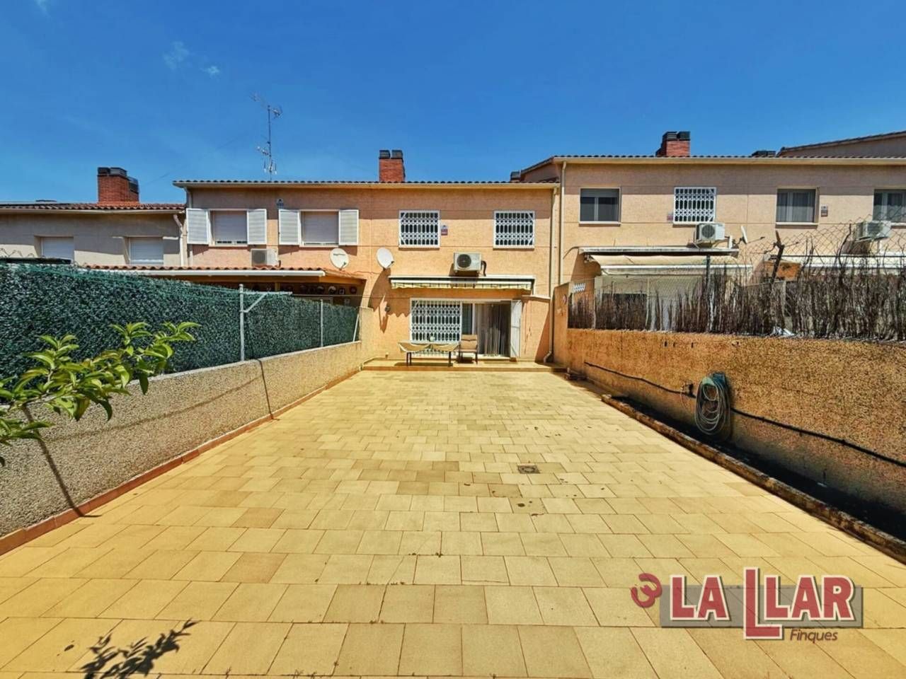 Casa adosada en venta en Montornès del Vallès