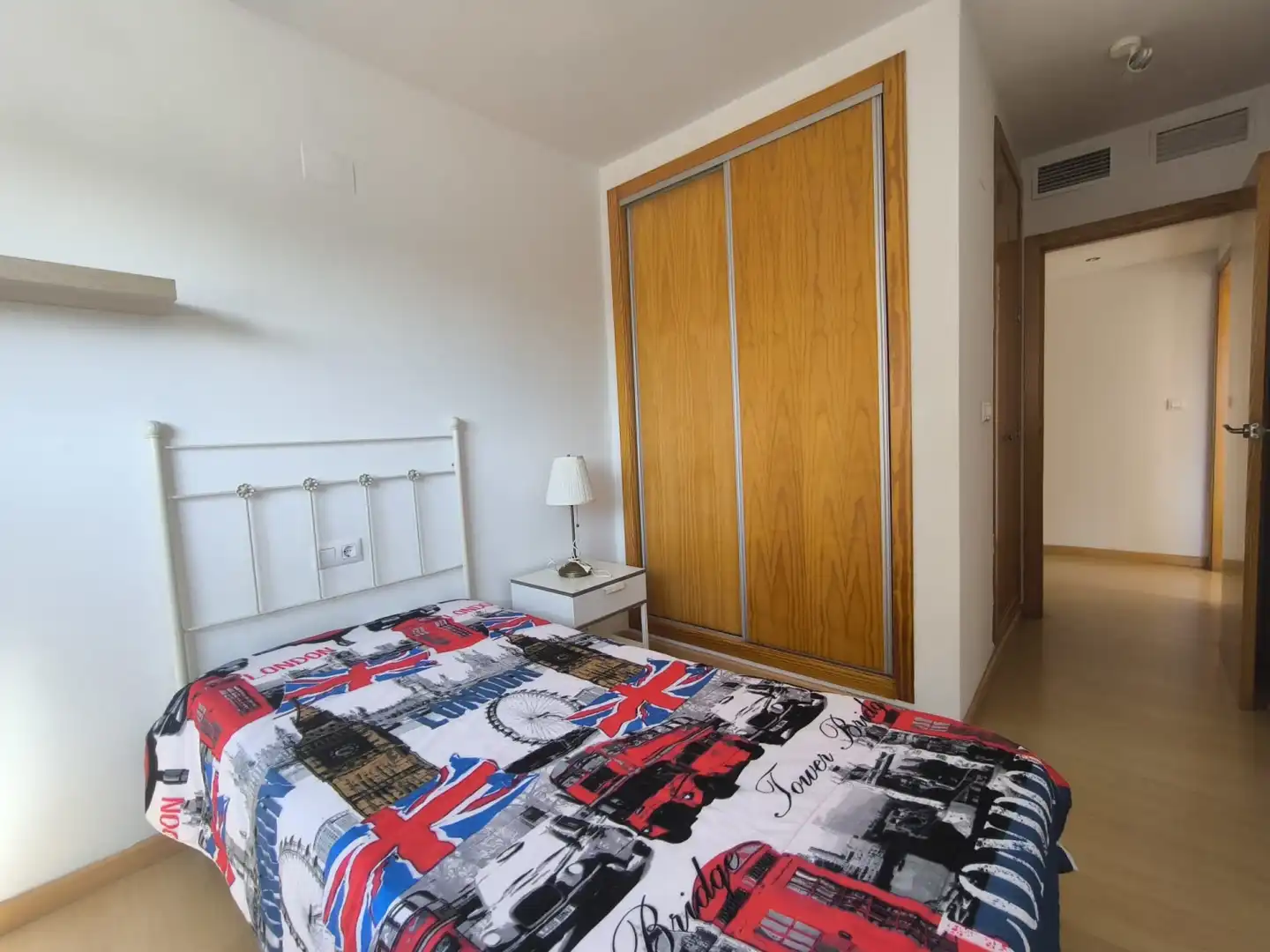 Dormitori de Pis en venda en Murcia amb Aire condicionat, Calefacció i Balcó
