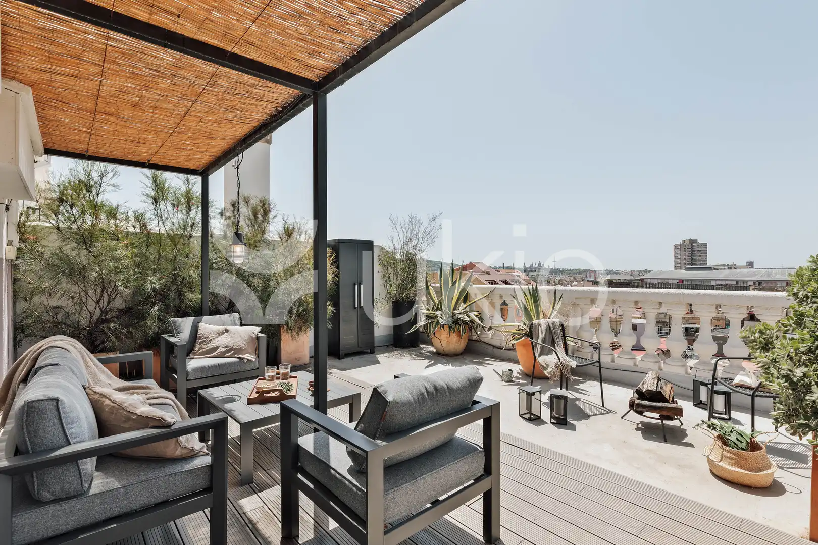 Apartamento con ascensor en alquiler en Carrer de Balmes