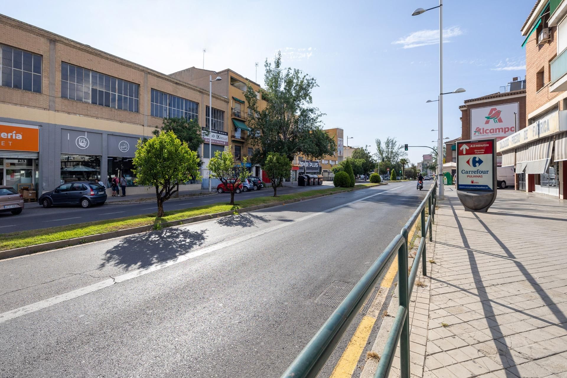 Vista exterior de Pis en venda en  Granada Capital amb Terrassa