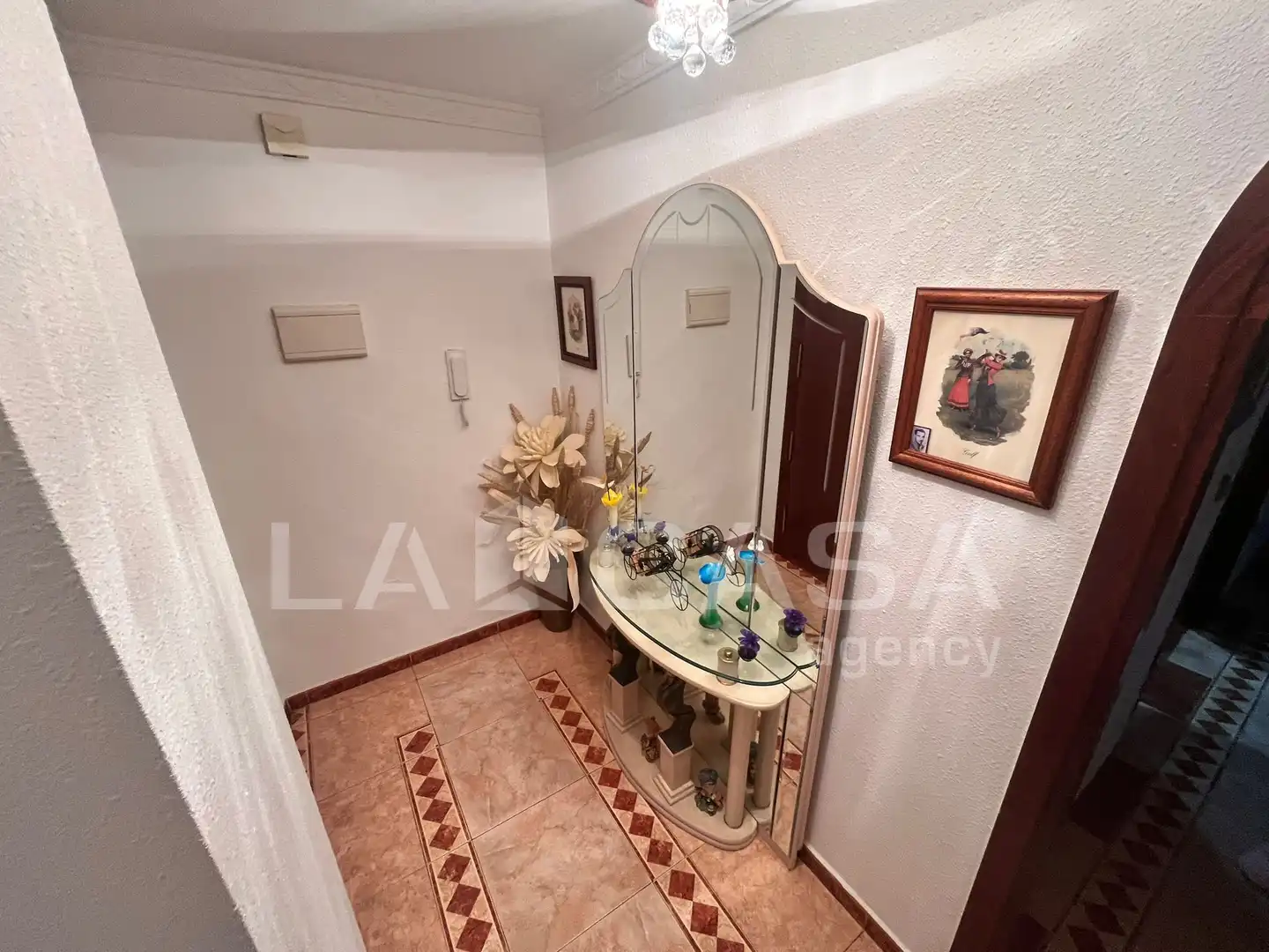 Flat for sale in Algeciras  with Balcony