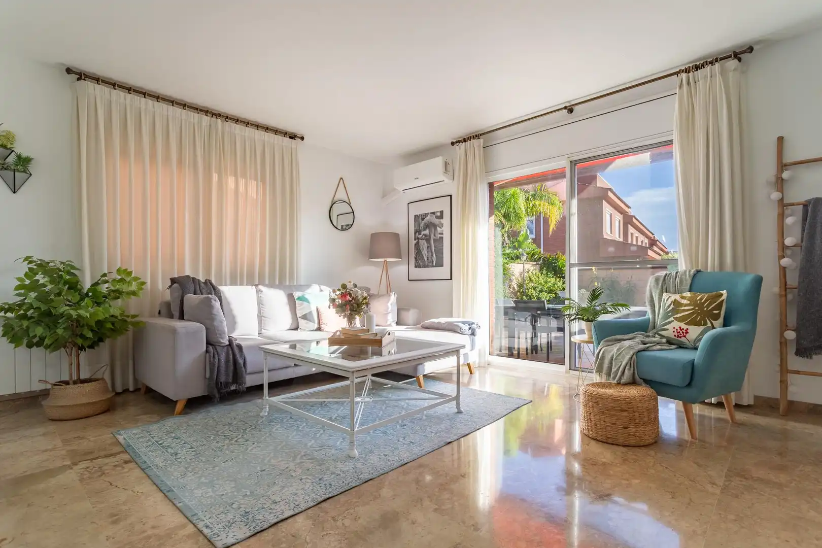 Casa aparellada en venda a Migjorn, imagen 15