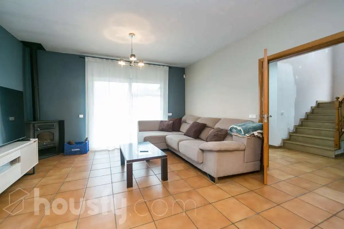 Casa o xalet en venda a Carrer de la Figuera, Olèrdola
