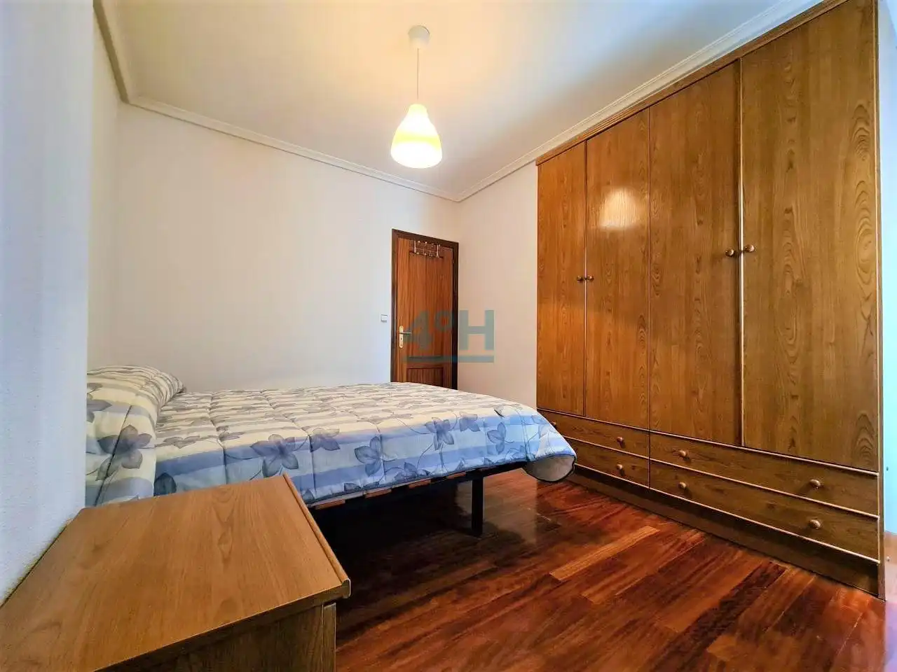Bedroom of Apartments for rent in Ourense Capital   with Heating, Storage room and Furnished
