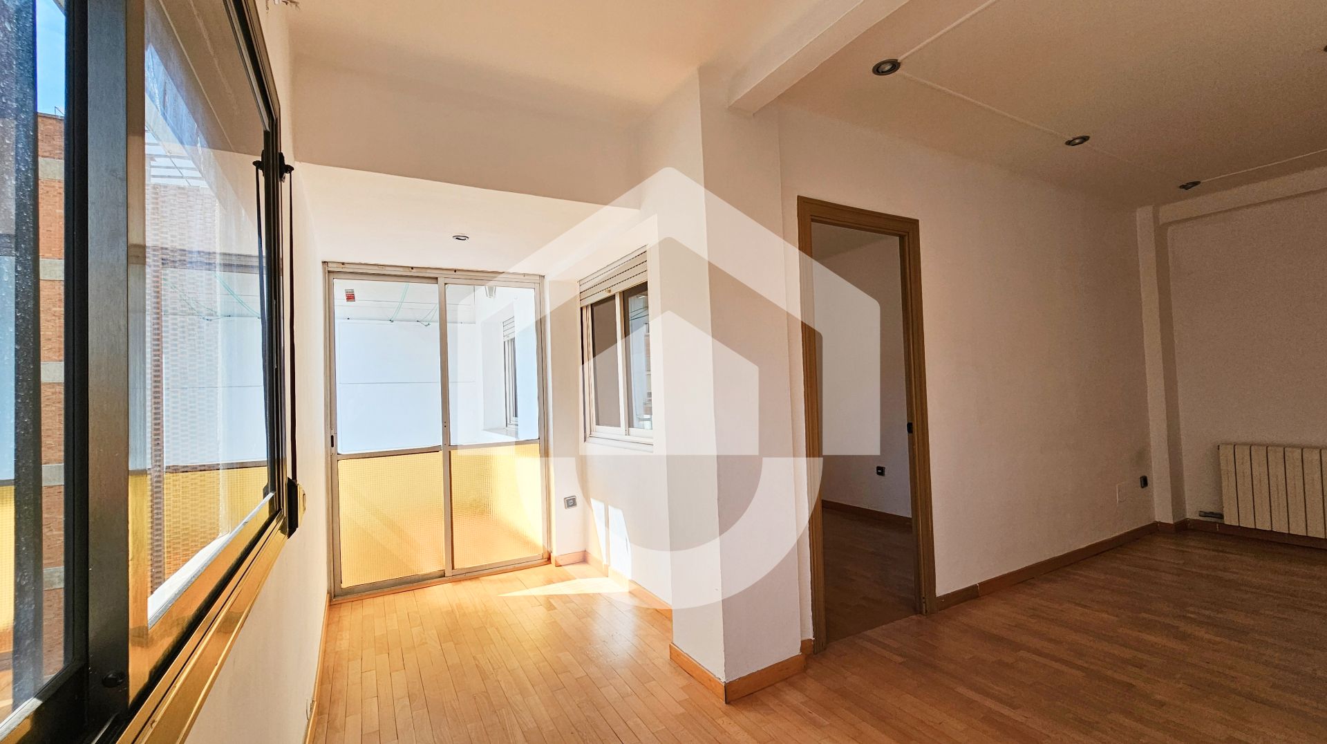 Flat for sale in  Barcelona Capital  with Balcony