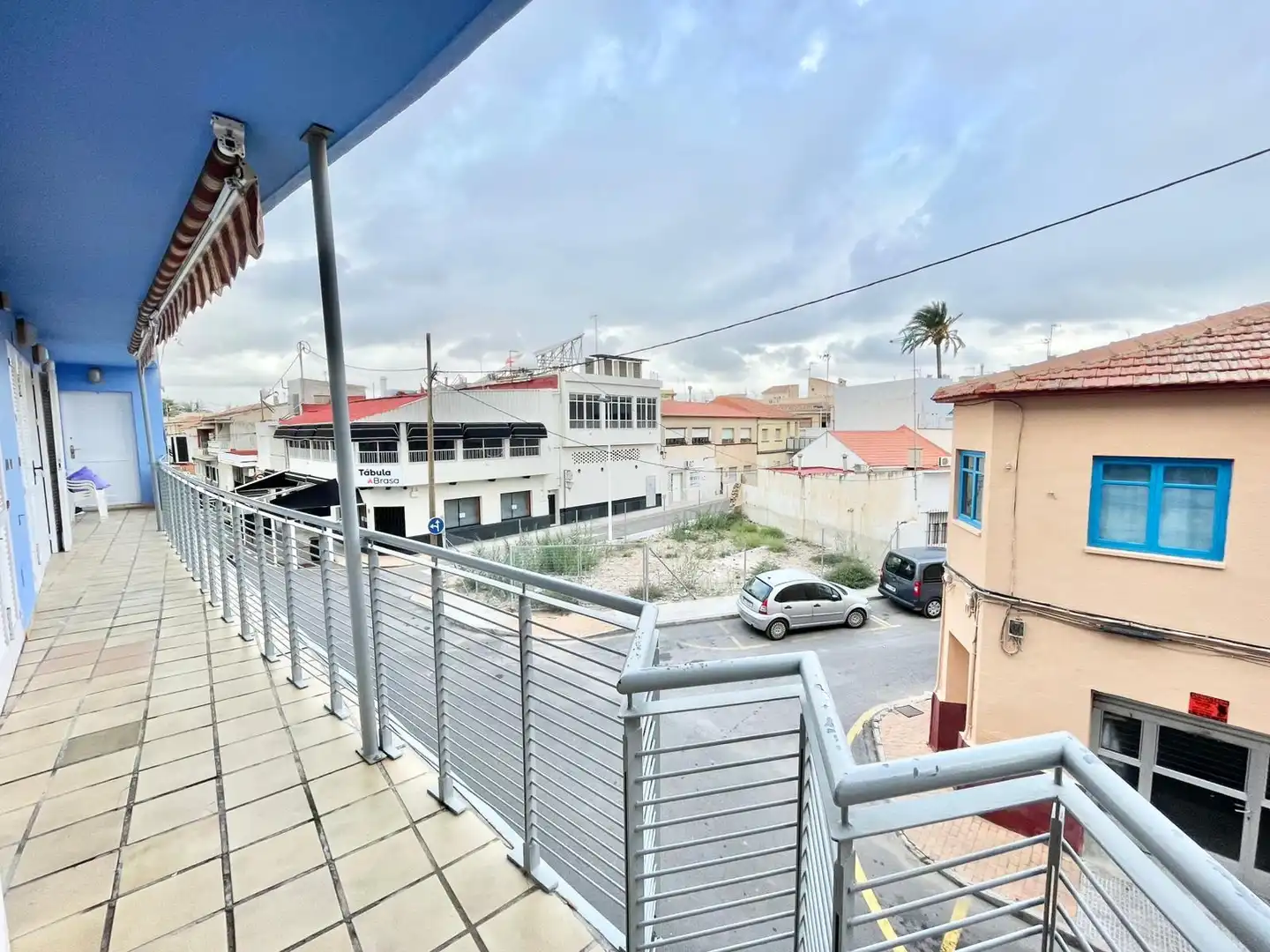 Außenansicht von Wohnungen zur Miete in San Pedro del Pinatar mit Klimaanlage, Heizung und Möbliert