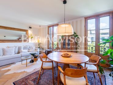 Appartamento con balcone in vendita a Gran Via de les Corts Catalanes