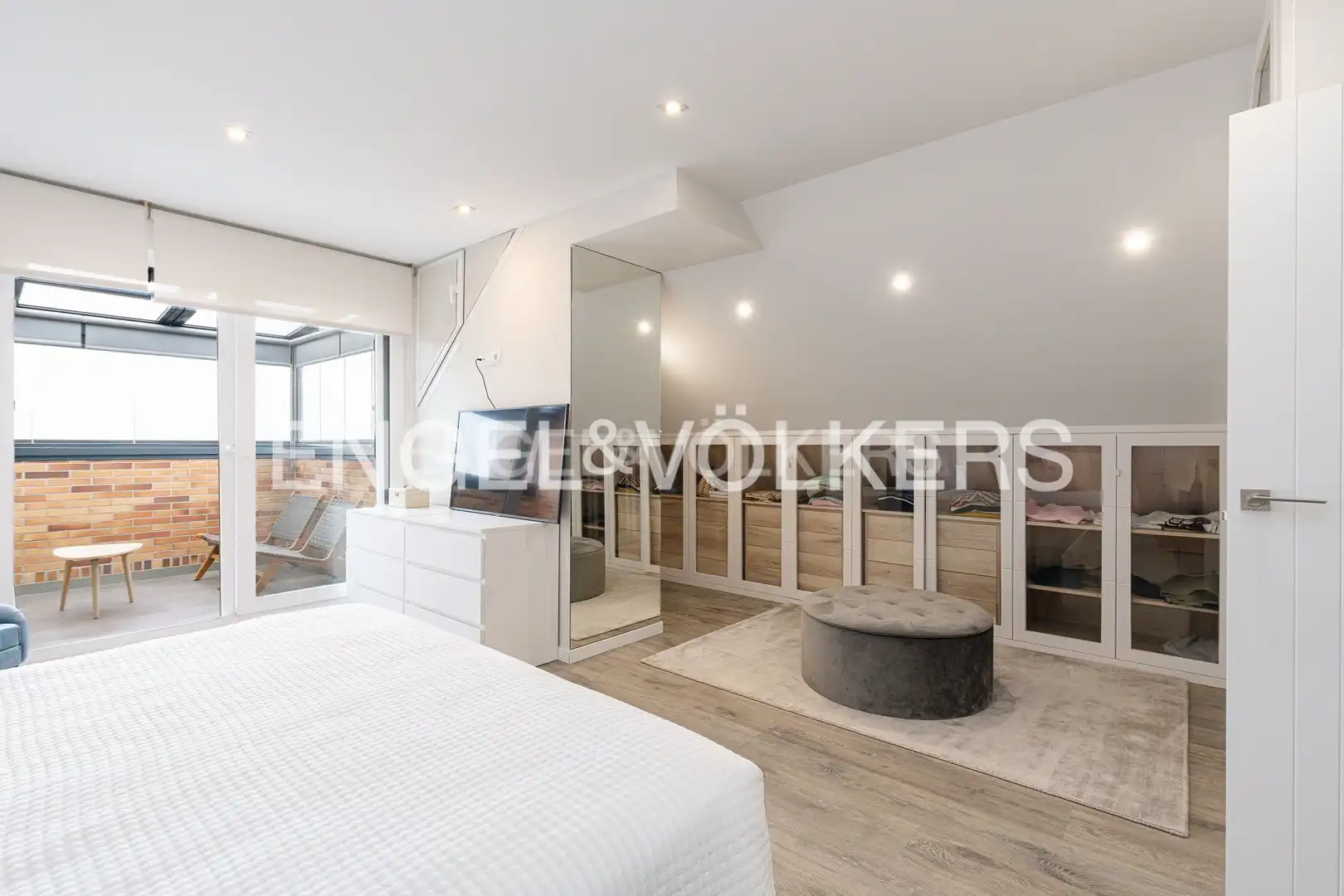 Schlafzimmer von Dachboden zum Verkauf in Majadahonda mit Klimaanlage, Heizung und Terrasse