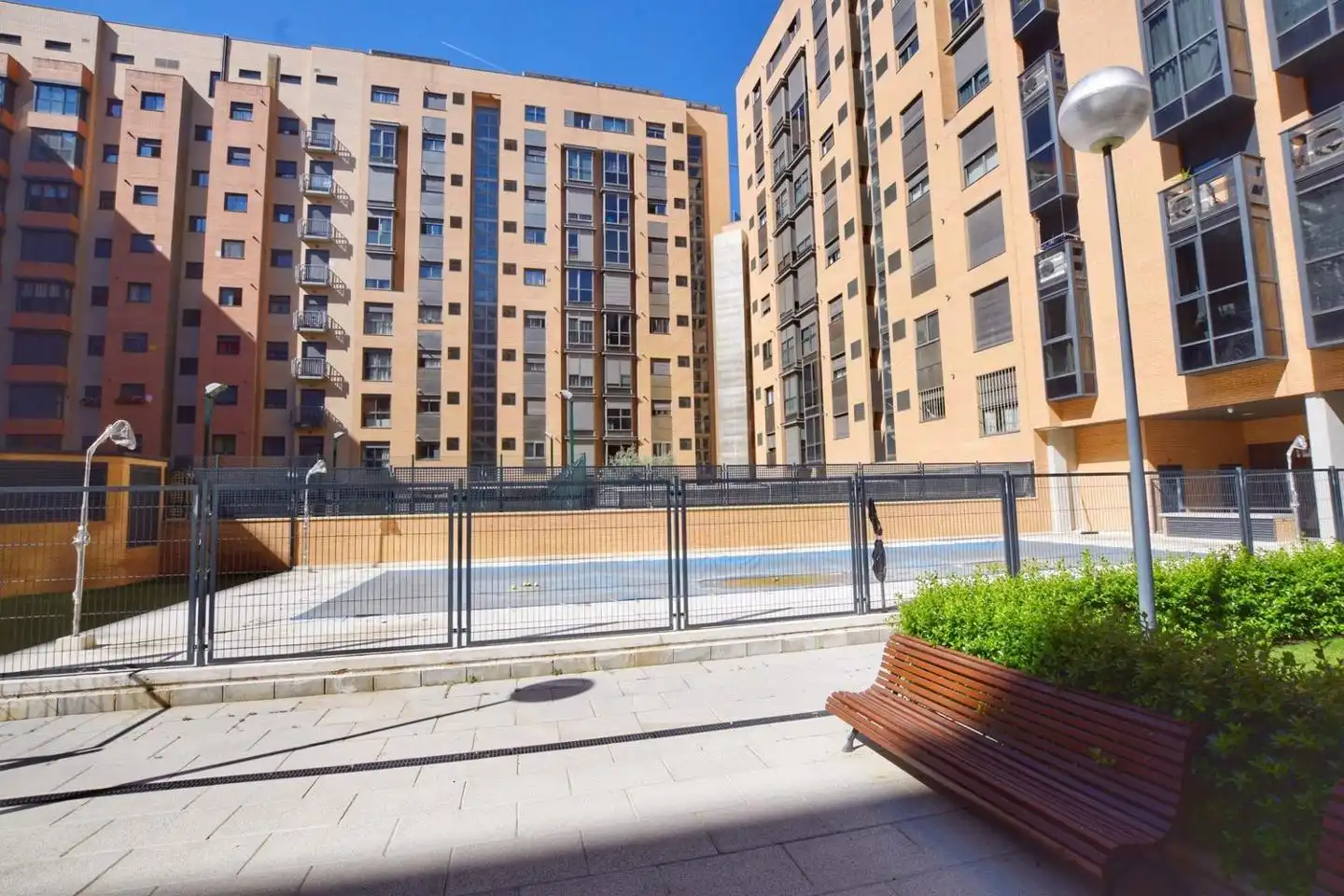 Vista exterior de Piso en venta en Madrid con Aire acondicionado, Calefacción y Trastero