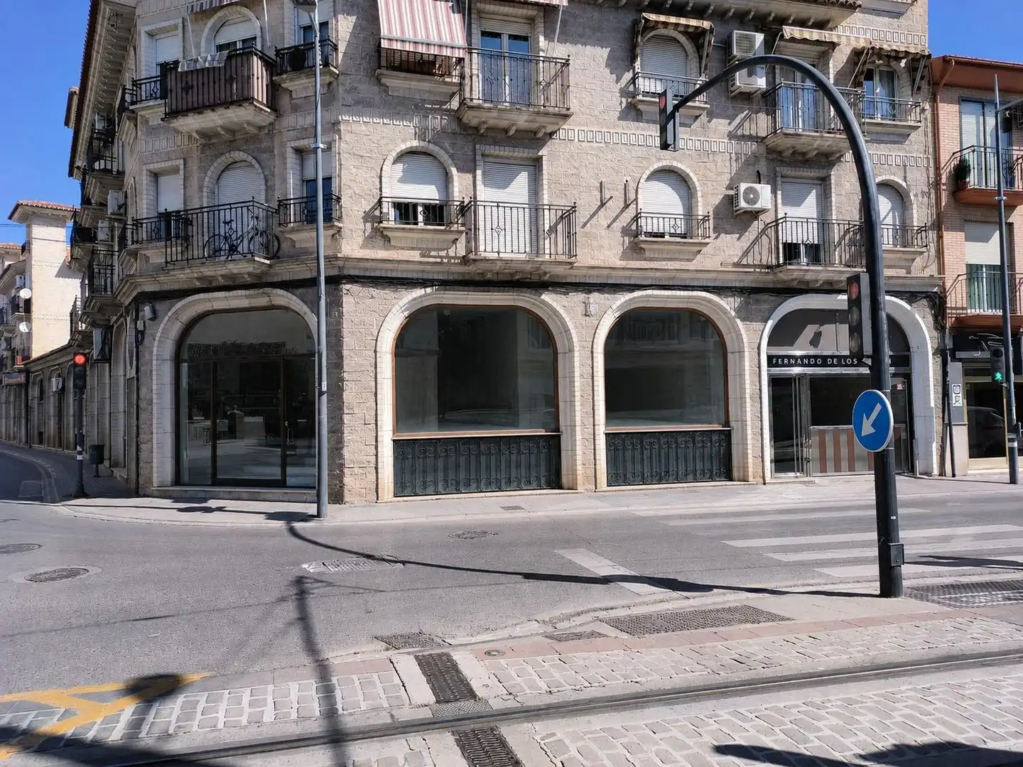 Business premises to rent in Avenida Avenida Fernando de los Ríos 1