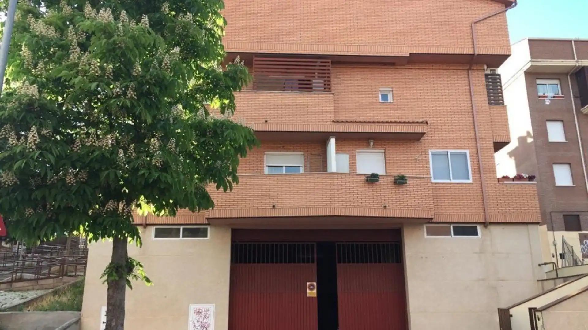 Vista exterior de Garaje en venta en Azuqueca de Henares