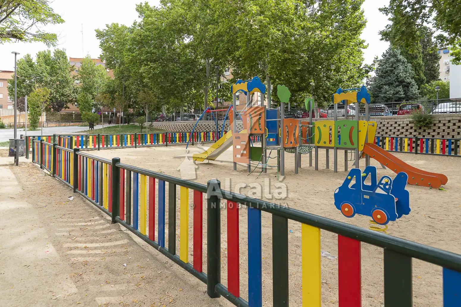 Vista exterior de Piso en venta en Alcalá de Henares
