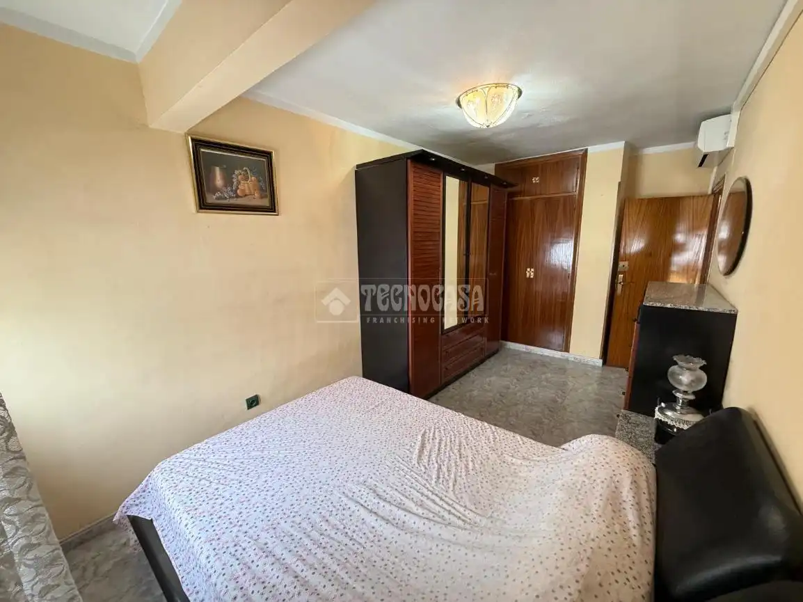 Bedroom of Flat for sale in Valdemoro  with Air Conditioner and Heating