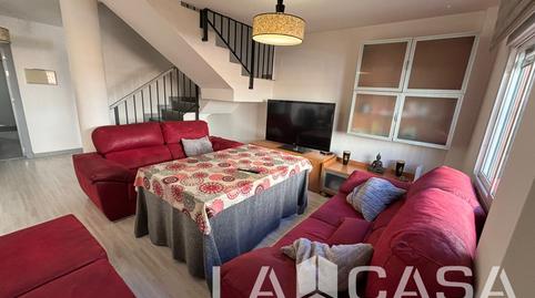 Foto 4 de Casa adosada en venda a Avenida de Europa, Montequinto