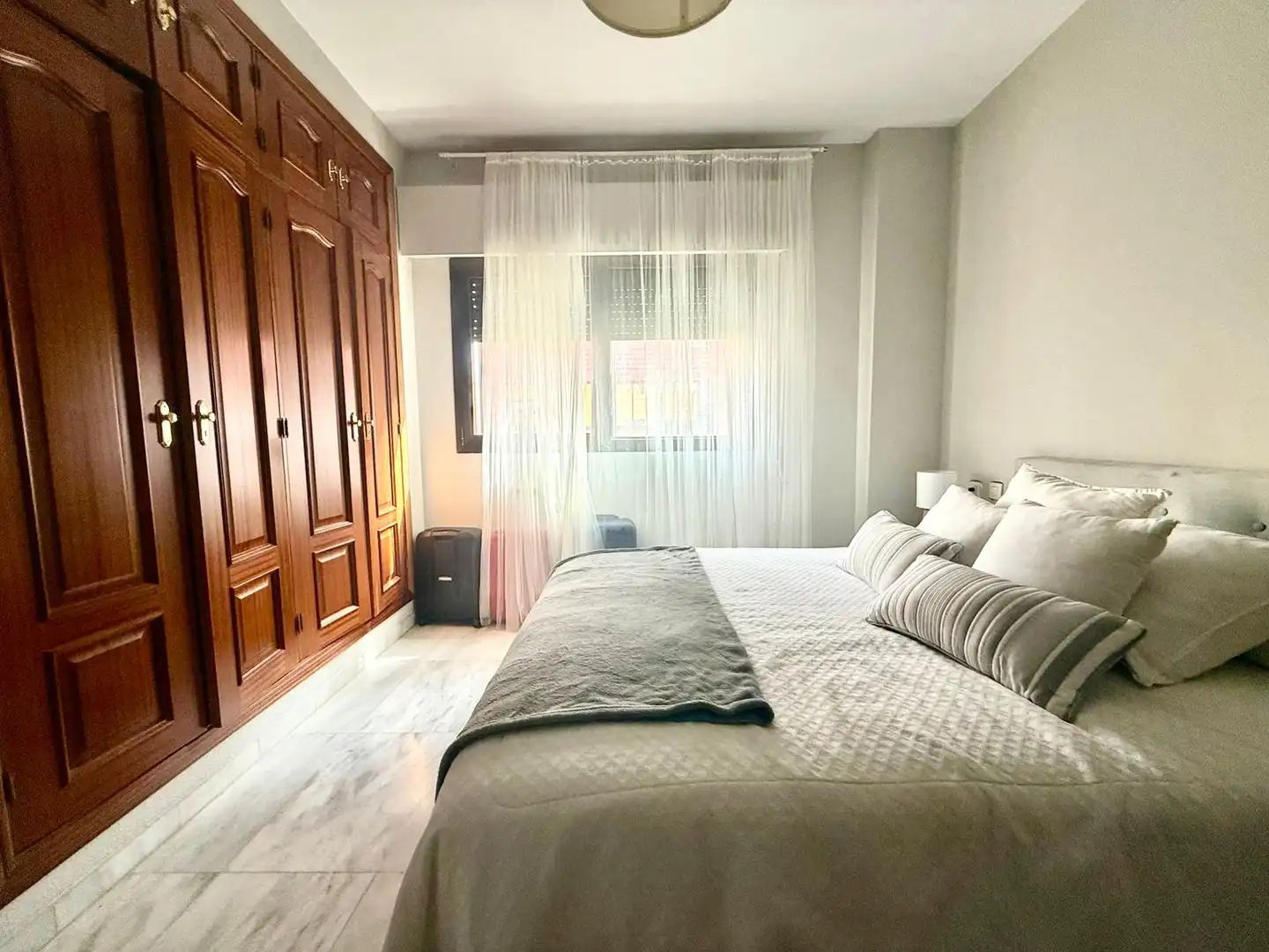Bedroom of Flat for sale in Sevilla  with Furnished