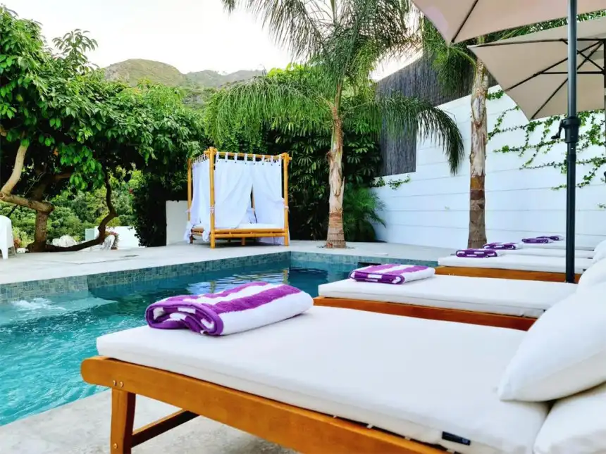 Piscina de Casa adosada de alquiler en Ojén con Aire acondicionado, Jardín privado y Terraza
