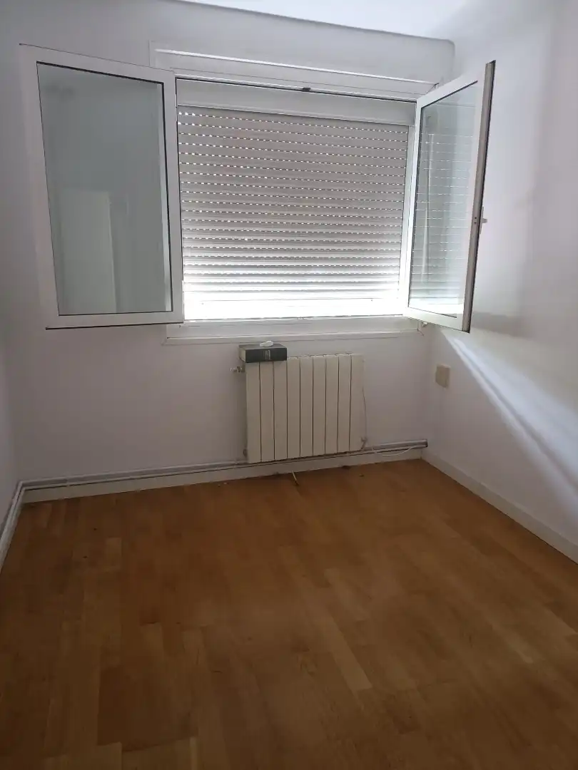 Dormitori de Pis en venda en Sabadell amb Calefacció, Parquet i Traster