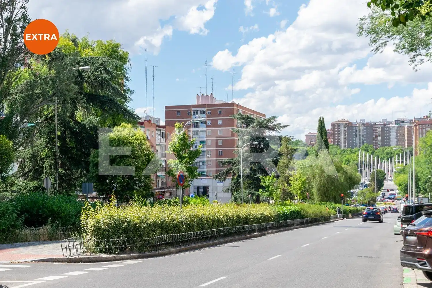 Vista exterior de Pis en venda en Madrid amb Calefacció i Parquet