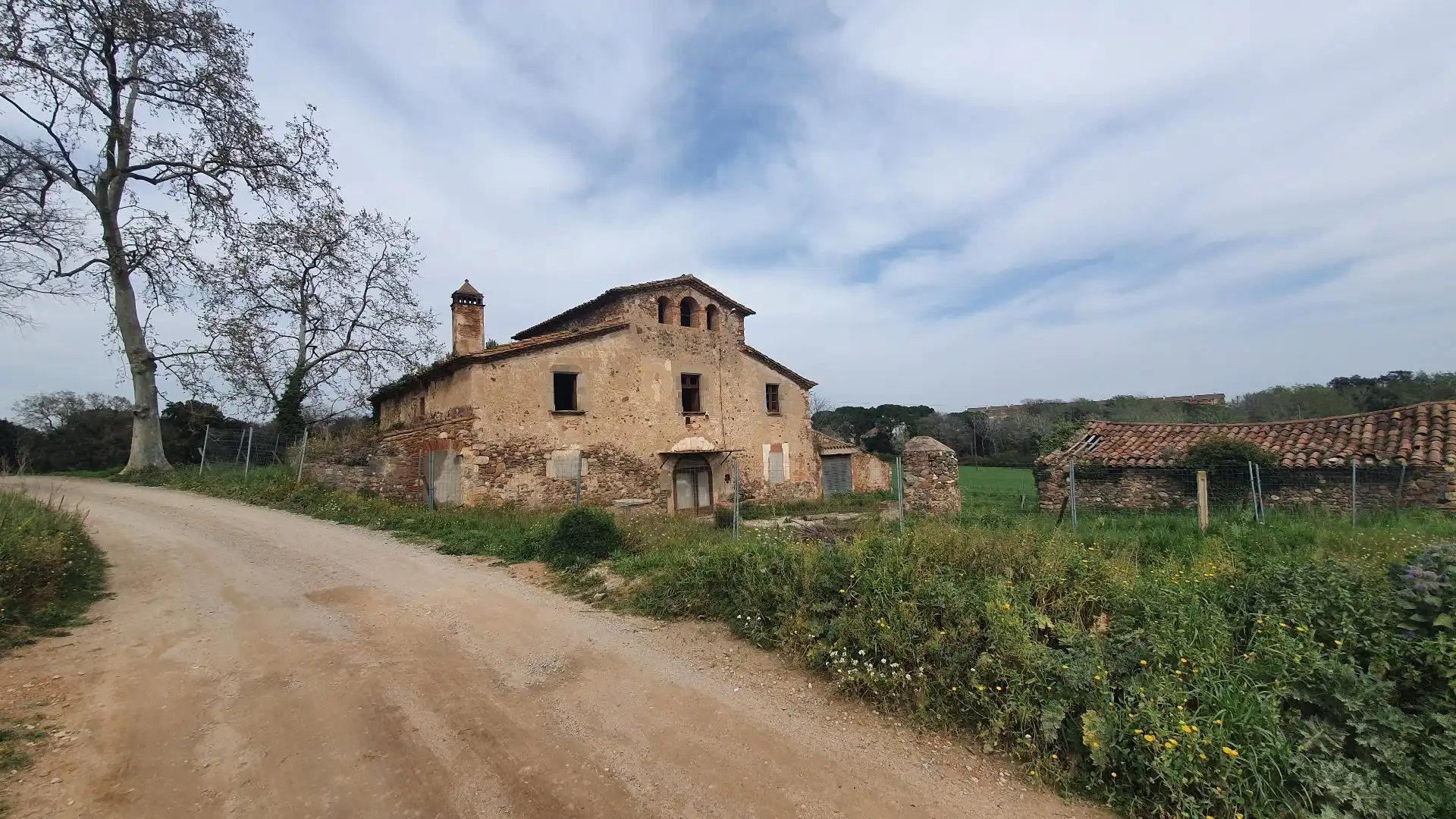 Exterior view of Country homes for sale in Canovelles