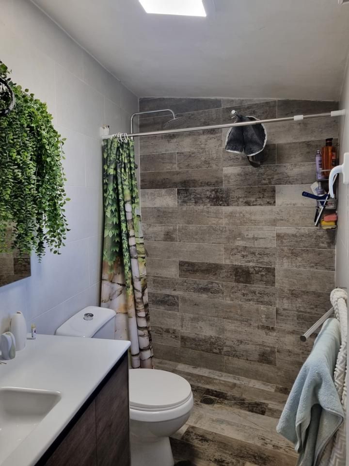 Bathroom of House or chalet for sale in Leganiel  with Heating and Storage room