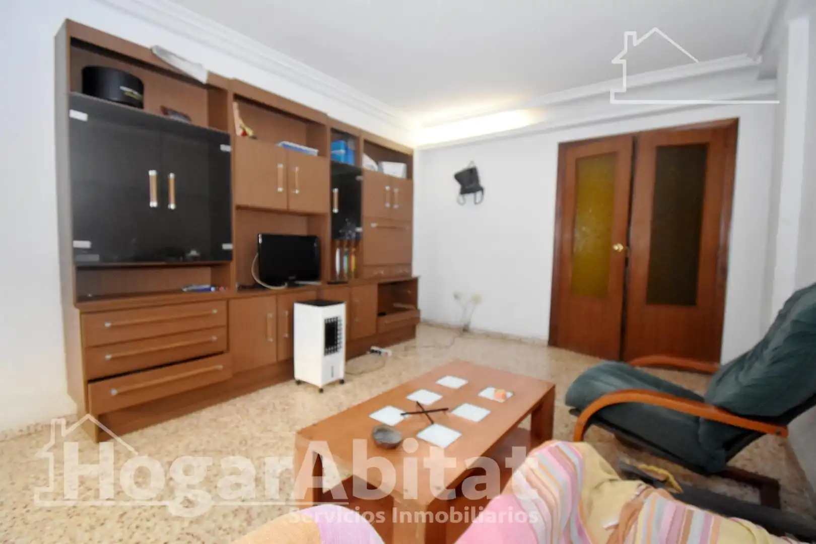 Sala de estar de Piso en venta en Castellón de la Plana / Castelló de la Plana con Trastero y Balcón