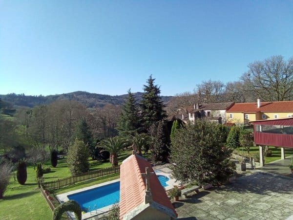 Jardí de Casa adosada en venda en A Estrada  amb Terrassa