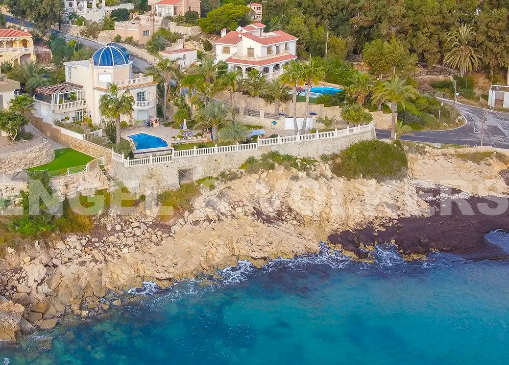 Exterior view of Houses for sale in El Campello  with Air Conditioner, Private garden and Terrace