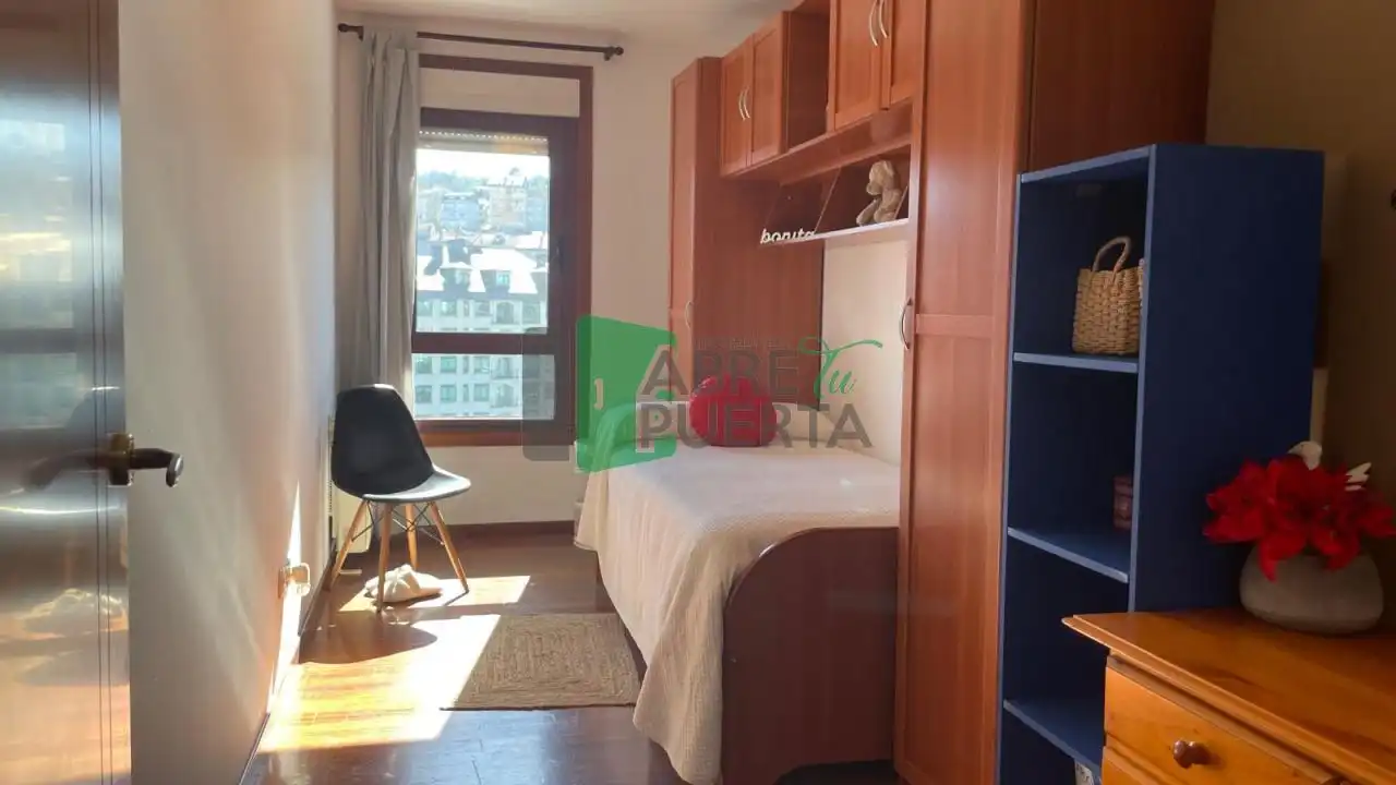 Apartamento con terraza en venta en Barbadás, imagen 12