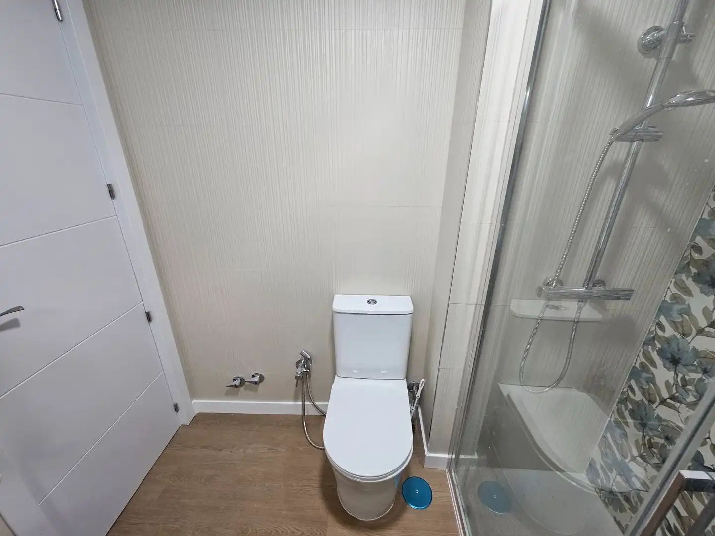 Baño de Piso de alquiler en Madrid con Aire acondicionado y Calefacción