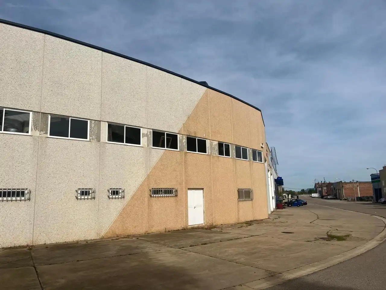 Exterior view of Industrial buildings for sale in Villalmanzo