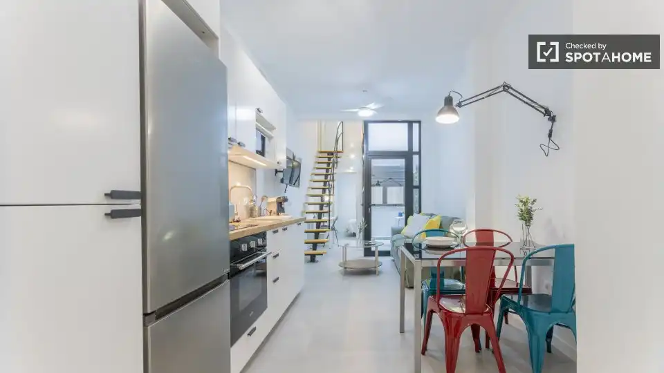 Cocina de Piso de alquiler en Valencia con Aire acondicionado, Calefacción y Amueblado