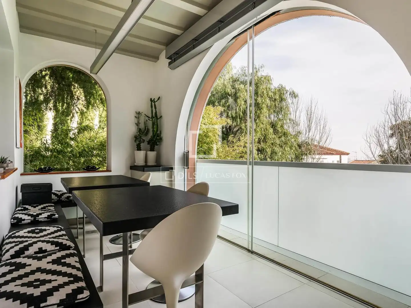 Terrassa de Casa o xalet en venda en Barcelona amb Aire condicionat, Calefacció i Jardí privat