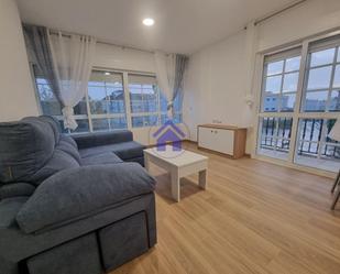 Sala d'estar de Apartament de lloguer en Pontevedra Capital  amb Calefacció, Moblat i Balcó