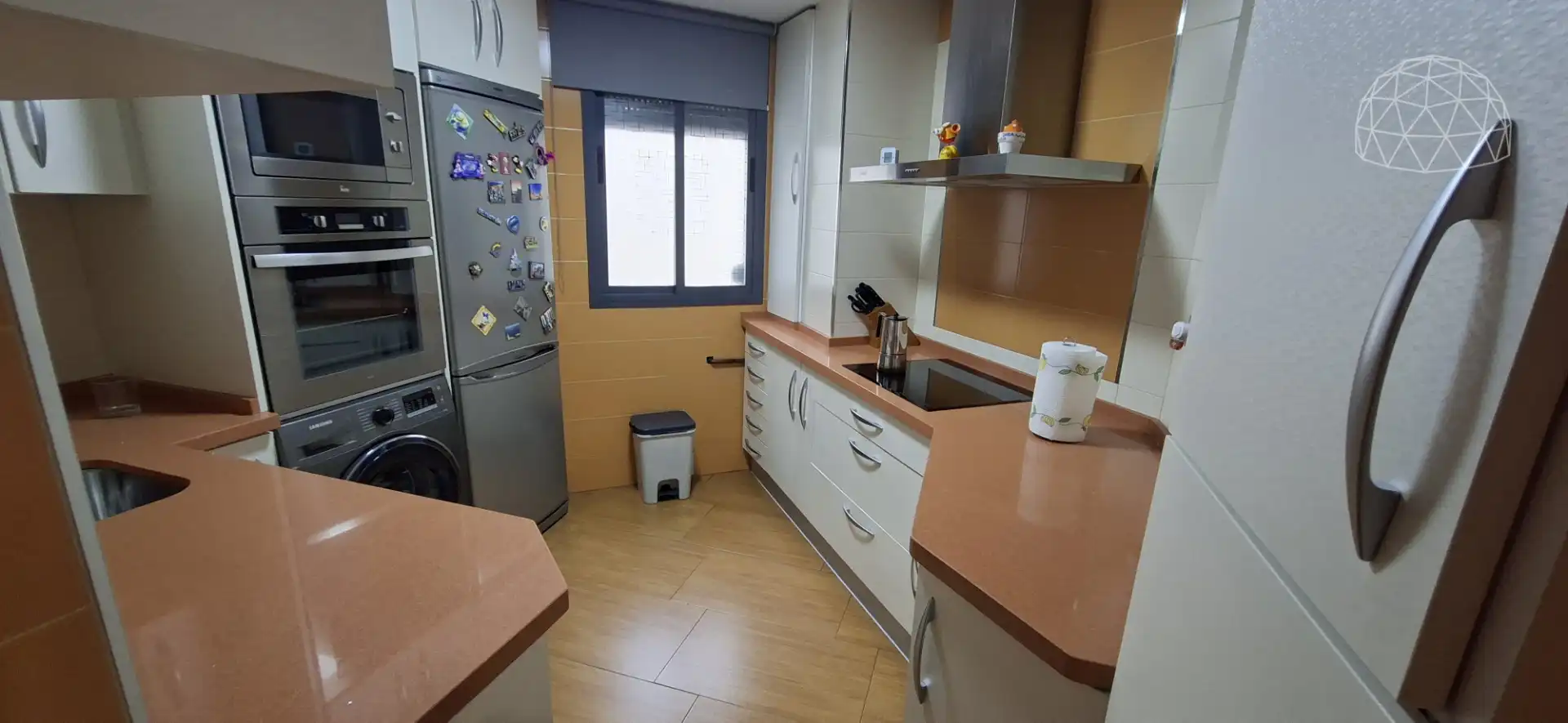 Kitchen of Flat for sale in Sevilla  with Air Conditioner, Storage room and Furnished