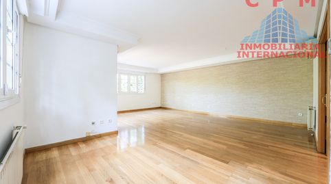 Foto 3 von Einfamilien-Reihenhaus zur Miete in Aravaca, Madrid Capital