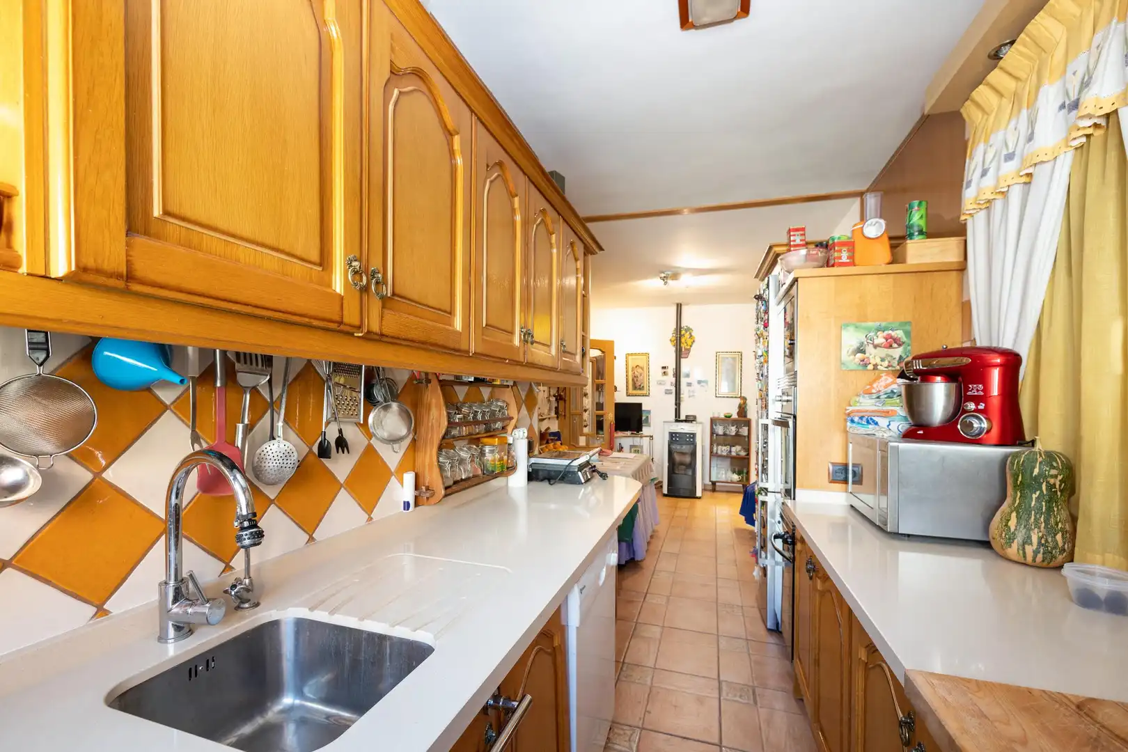 Küche von Einfamilien-Reihenhaus zum Verkauf in Benalúa de las Villas mit Balkon