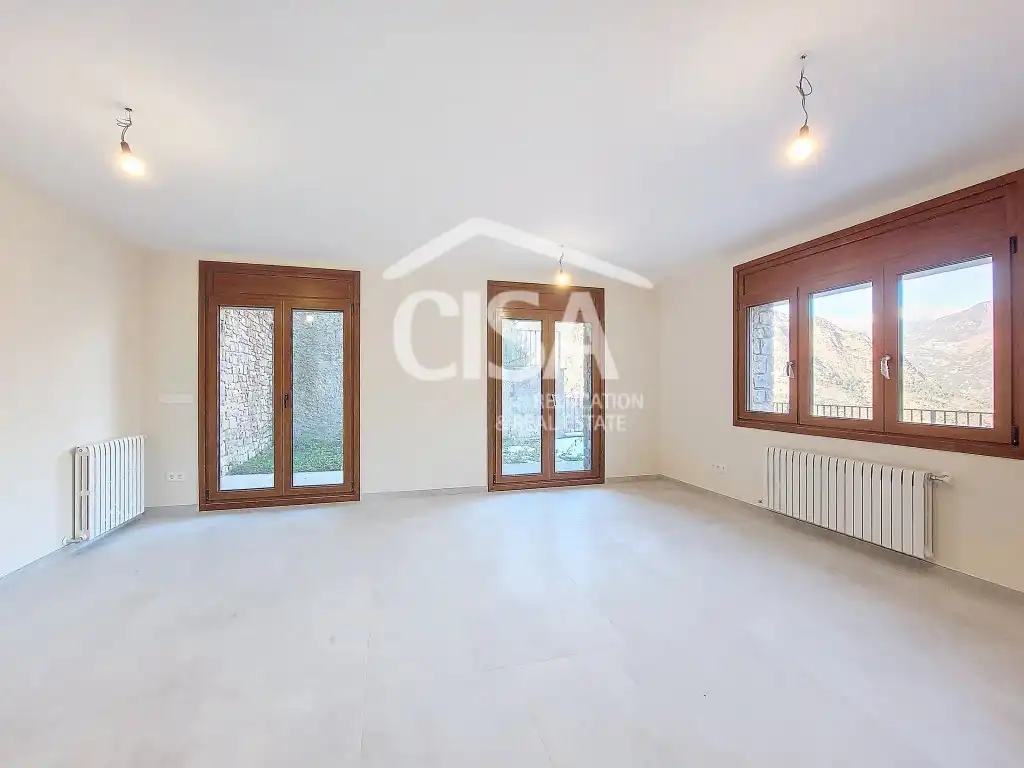Sala de estar de Casa o chalet en venta en Sant Julià de Lòria con Balcón
