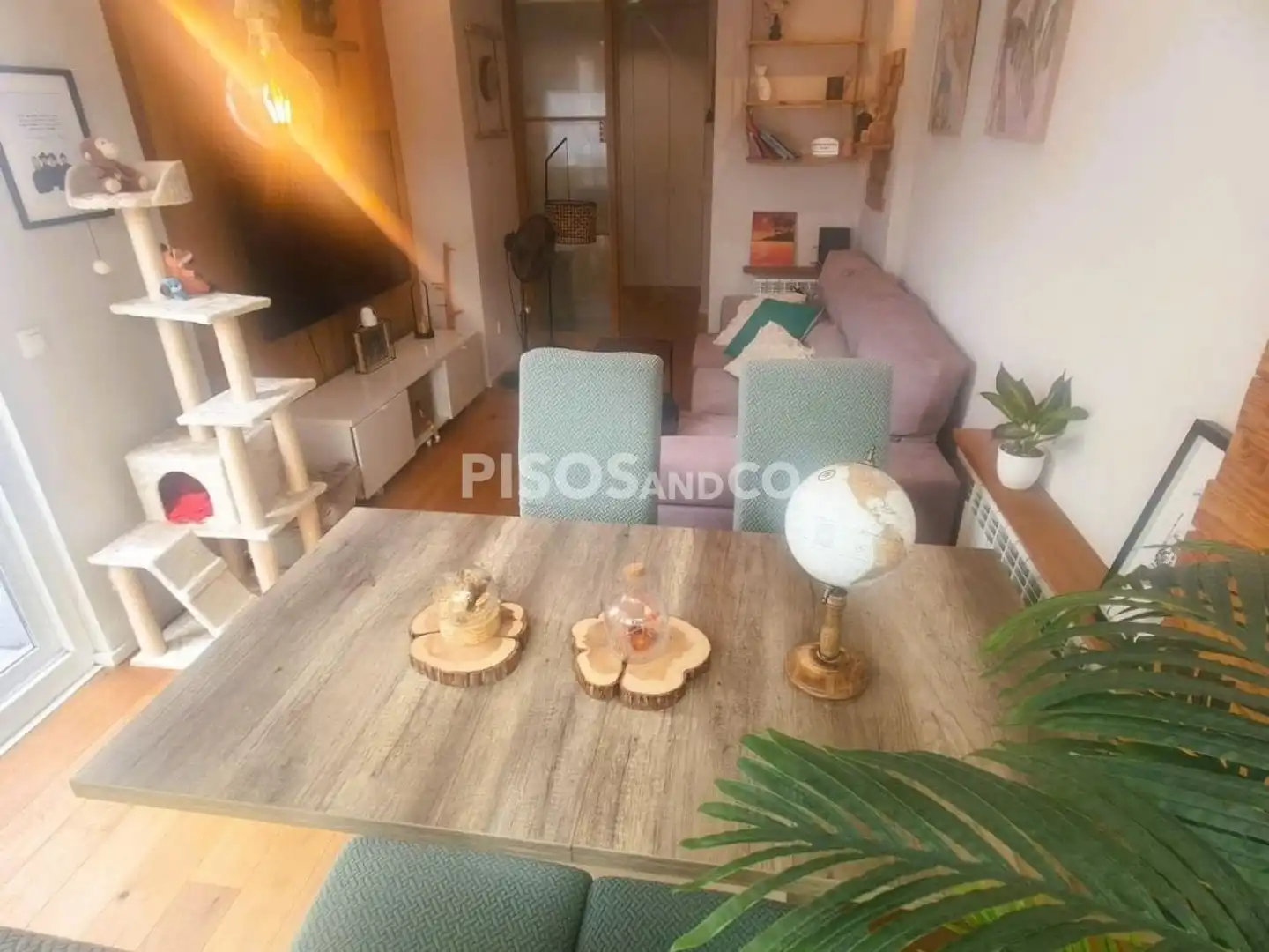 Sala d'estar de Pis en venda en Cambre  amb Calefacció, Terrassa i Traster