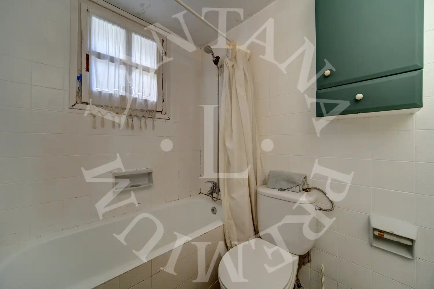 Bathroom of Houses for sale in Naut Aran  with Heating, Private garden and Parquet flooring