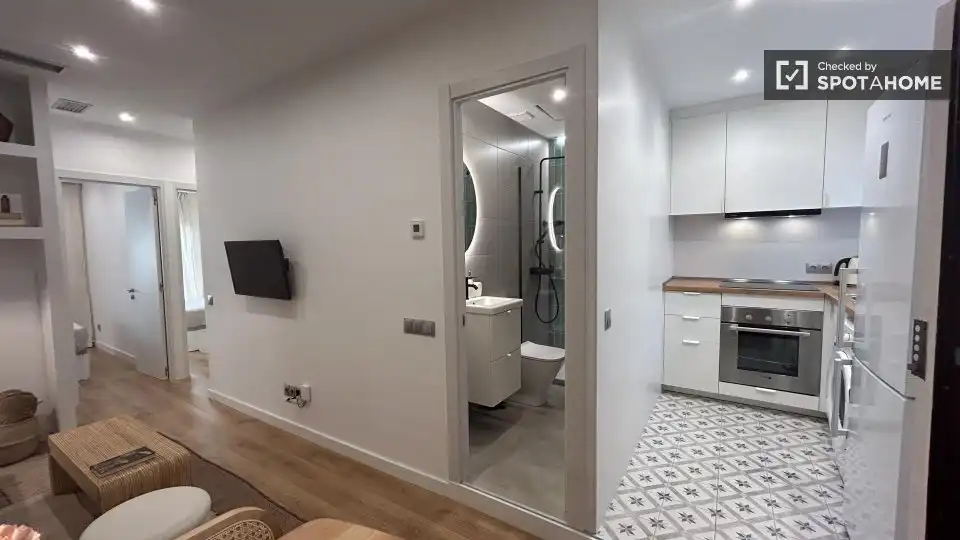 Flat for rent in El Raval