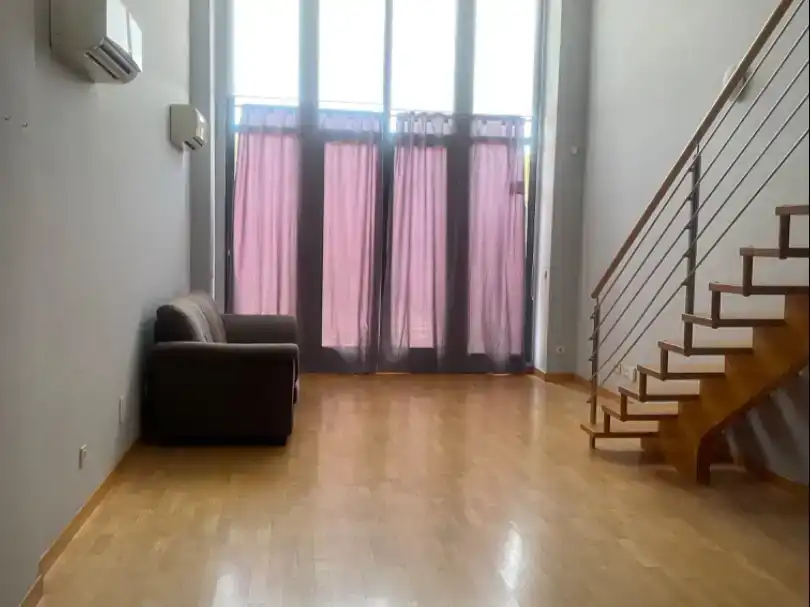 Sala d'estar de Pis de lloguer en Alcorcón amb Aire condicionat