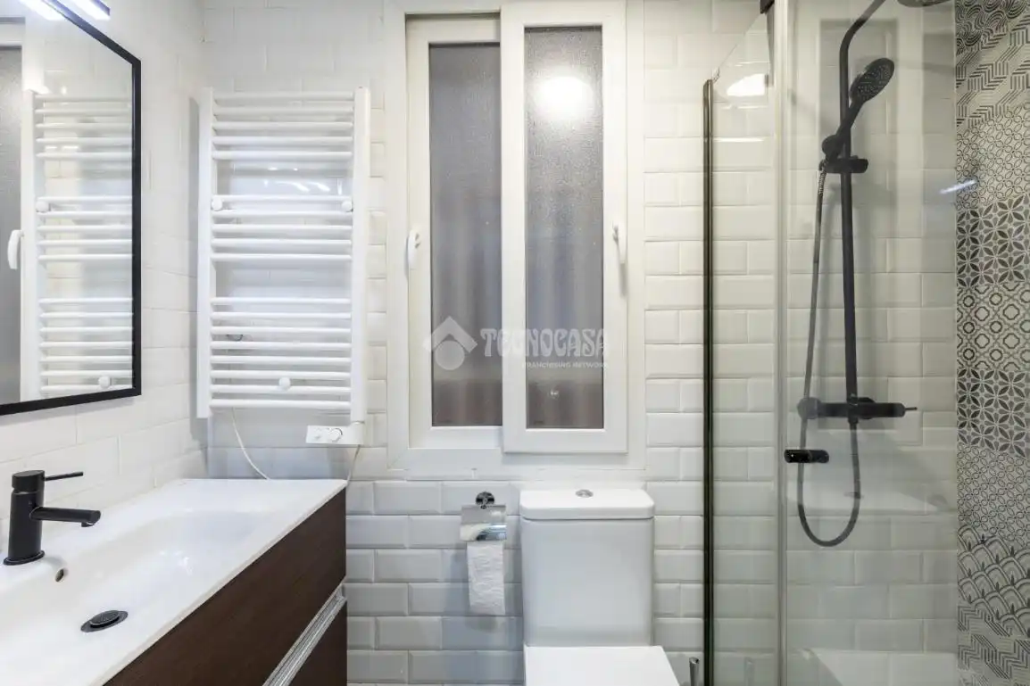 Baño de Piso en venta en Madrid con Calefacción